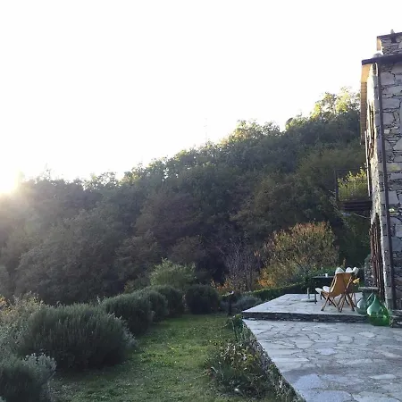Casa vacanze Ferienhaus Fur 4 Personen Ca 85 M In San Maurizio Di Monti, Italienische Riviera Italienische Westkuste Rapallo